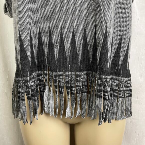 Forever 21 Grey Black Studded Short Sleeve Fringe Top Southwestern Oversized SM - Picture 3 of 16